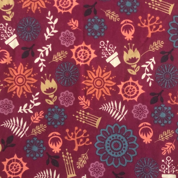 EUC Lularoe Julia - Picture 2 of 3